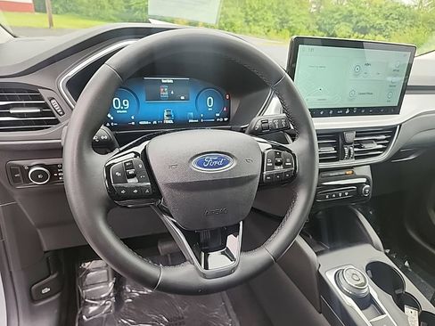Used 2025 Ford Escape Platinum AWD/4WD image 14