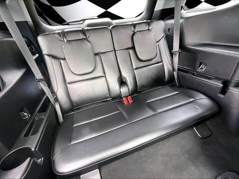 Certified 2022 Ford Explorer Limited w/ Equipment Group 301A image 28