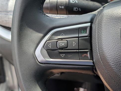 Used 2024 Jeep Compass Latitude AWD/4WD image 20