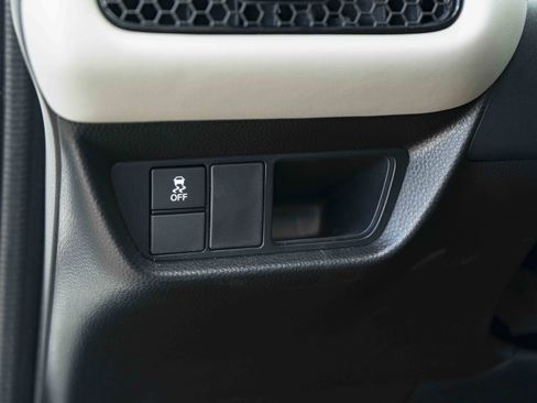 Used 2025 Honda HR-V EX-L image 40