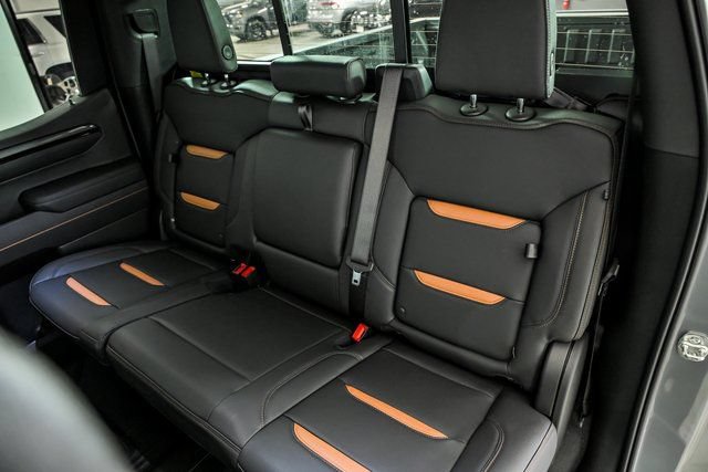 New 2026 GMC Sierra 1500 AT4 w/ Technology Package AWD/4WD image 10