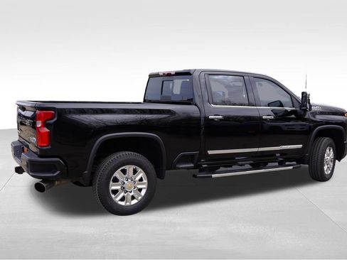 Certified 2024 Chevrolet Silverado 3500 High Country AWD/4WD image 4