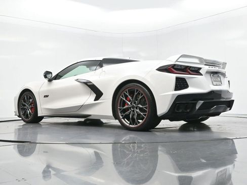 Used 2023 Chevrolet Corvette Stingray Premium Conv w/ Z51 Performance Package RWD image 51