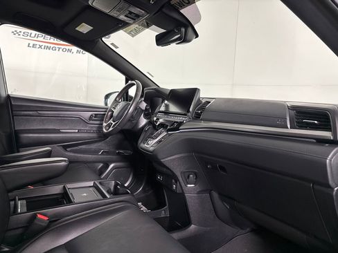 Used 2025 Honda Odyssey Sport-L image 28
