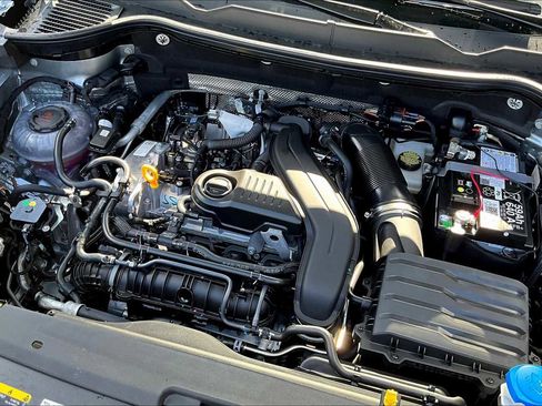 New 2025 Volkswagen Taos S image 17