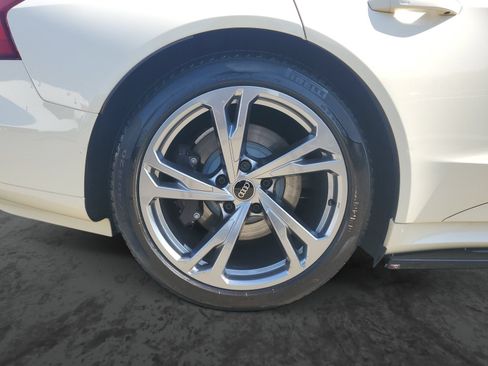 Used 2023 Audi e-tron GT Premium Plus AWD/4WD image 5