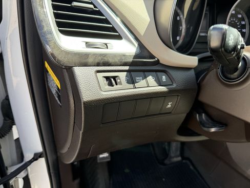 Used 2017 Hyundai Santa Fe Sport AWD/4WD image 17