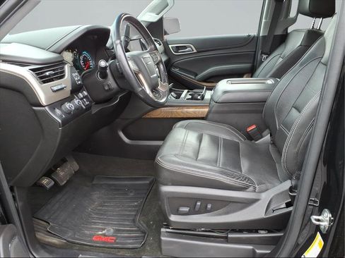 Used 2019 GMC Yukon XL Denali w/ Denali Ultimate Package image 21