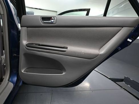 Used 2006 Toyota Camry LE FWD image 30