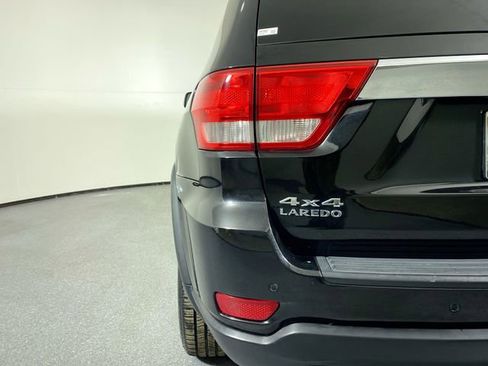 Used 2012 Jeep Grand Cherokee Laredo image 32