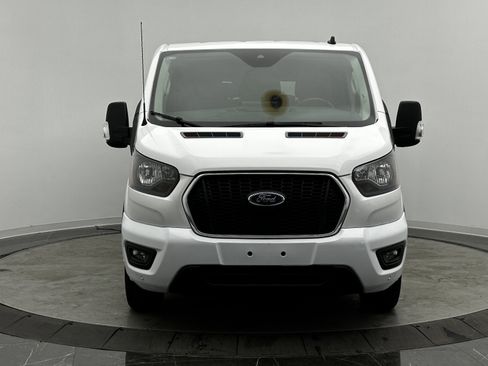 Used 2023 Ford Transit 350 XLT image 2