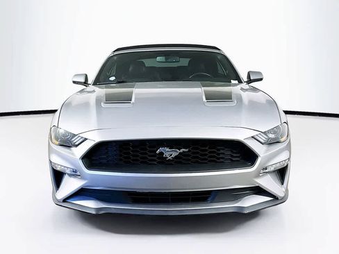 Used 2020 Ford Mustang Premium RWD image 6