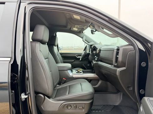 Used 2024 Chevrolet Silverado 2500 LTZ w/ LTZ Premium Package image 11