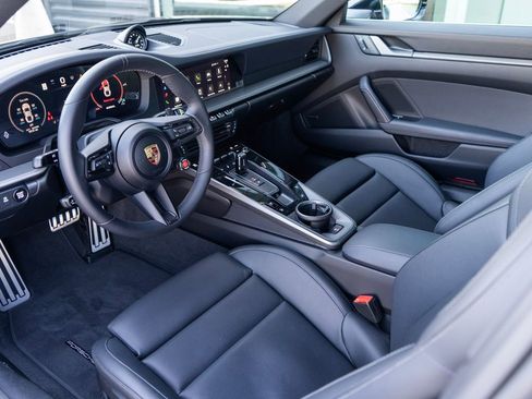 Used 2025 Porsche 911 Carrera S image 5