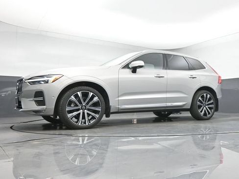 Used 2023 Volvo XC60 B6 Ultimate w/ Climate Package AWD/4WD image 13