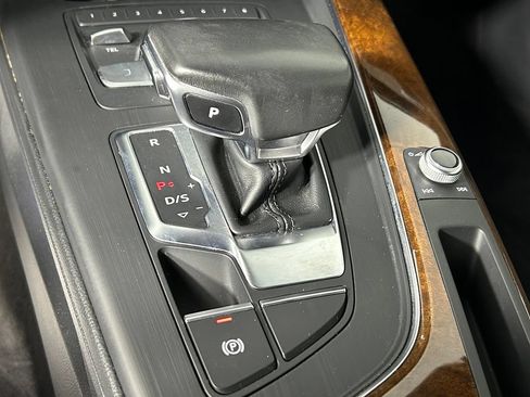Used 2018 Audi A5 2.0T Premium Plus w/ Premium Plus AWD/4WD image 21