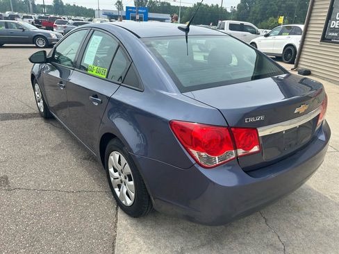 Used 2014 Chevrolet Cruze LS FWD image 7
