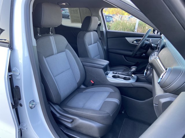 Used 2025 Chevrolet Blazer LT FWD image 20