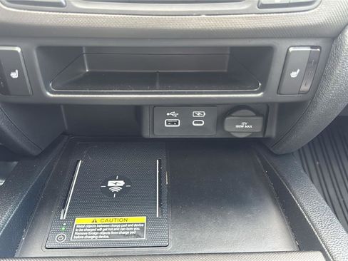Used 2025 Honda Passport TrailSport image 18