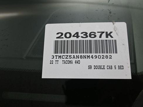 Used 2022 Toyota Tacoma SR image 11