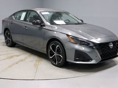 Certified 2025 Nissan Altima 2.5 SR
