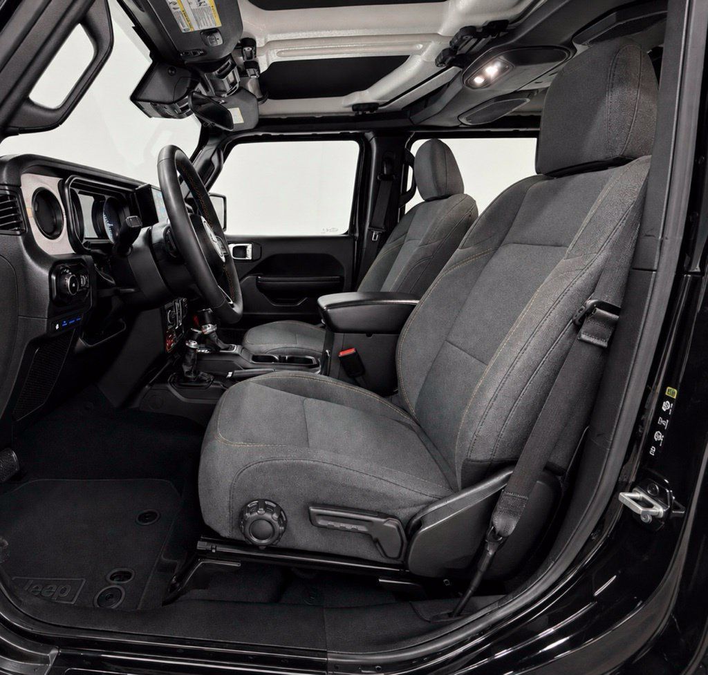 Used 2024 Jeep Wrangler Unlimited AWD/4WD image 14