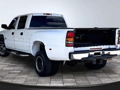 Used 2002 Chevrolet Silverado 3500 LT RWD image 4