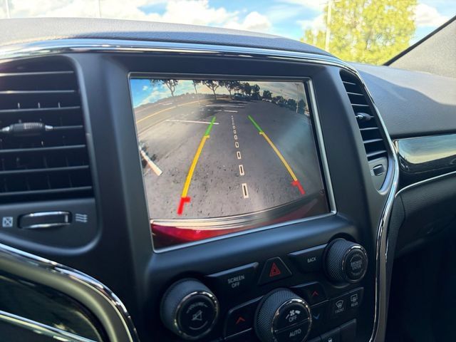 Used 2017 Jeep Grand Cherokee Trailhawk AWD/4WD image 29