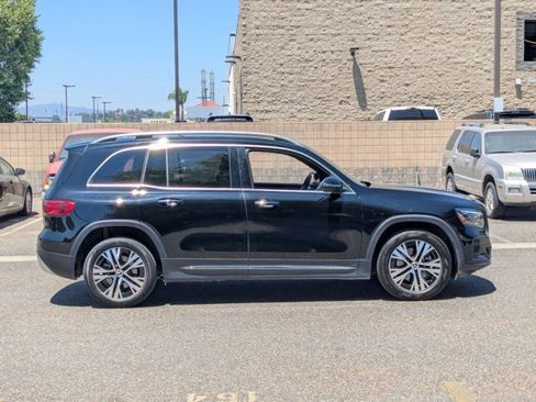 Used 2024 Mercedes-Benz GLB 250 image 4