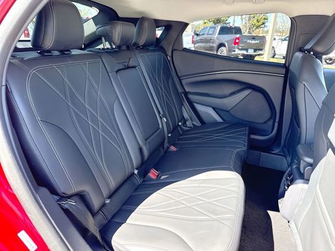 Used 2022 Ford Mustang Mach-E Select image 21