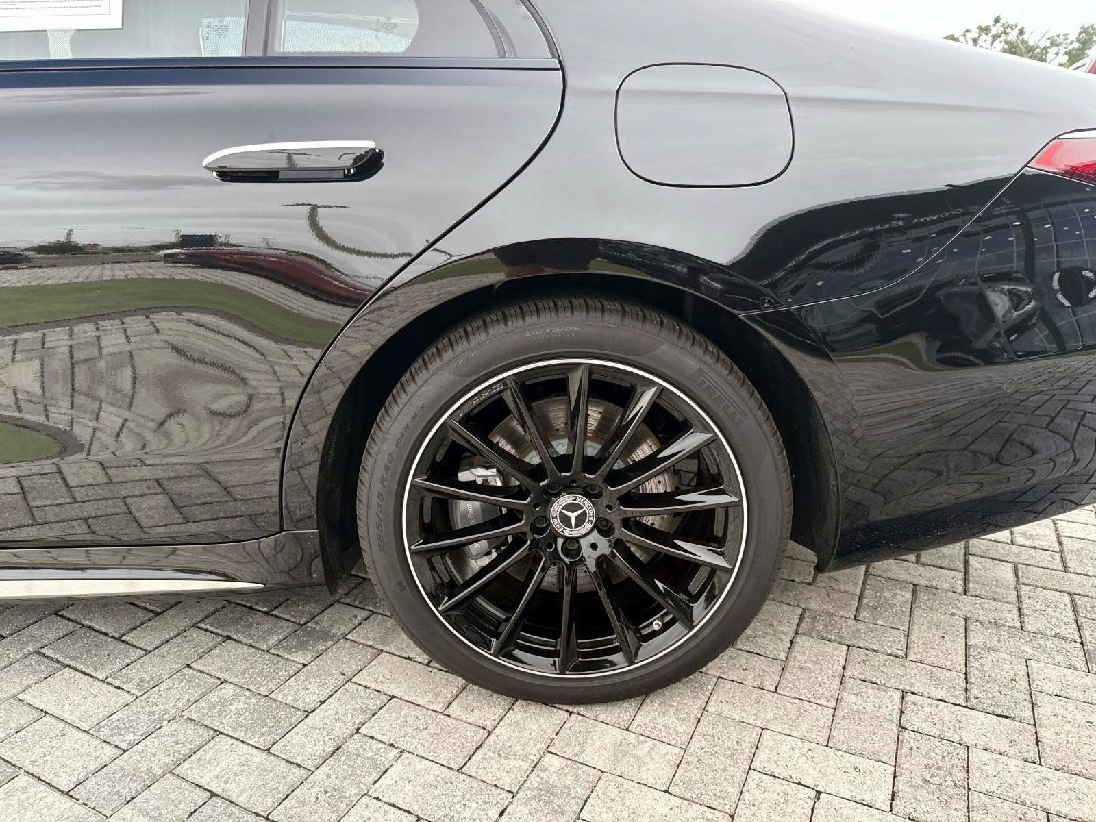 Certified 2025 Mercedes-Benz S 580e 4MATIC Sedan w/ AMG Line Package image 10