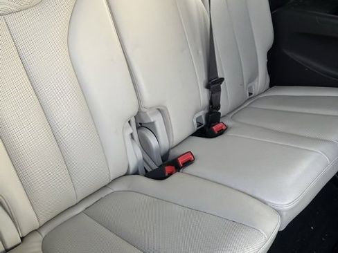 Used 2020 Hyundai Palisade Limited image 10