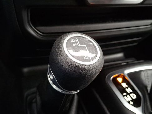 Used 2021 Jeep Wrangler Sport S image 26