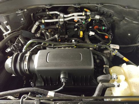 Used 2021 Ford Explorer XLT w/ Equipment Group 202A image 30