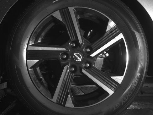Used 2025 Nissan Sentra SV FWD image 14