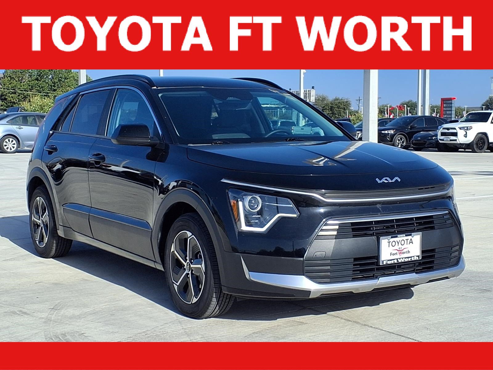 Used 2025 Kia Niro LX FWD image 1