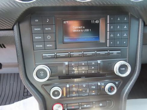 Used 2018 Ford Mustang Coupe RWD image 29