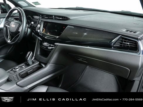 Used 2024 Cadillac XT6 Sport w/ LPO, ONYX Package AWD/4WD image 25