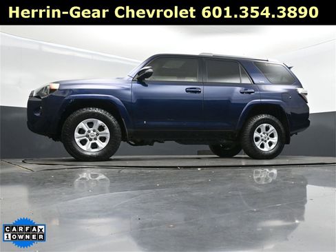 Used 2017 Toyota 4Runner SR5 Premium image 43