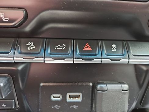 Used 2023 Chevrolet Silverado 2500 LT w/ Convenience Package image 52