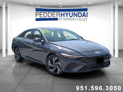 Certified 2025 Hyundai Elantra Sport FWD image 1