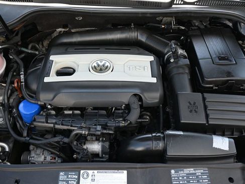 Used 2011 Volkswagen GTI 4-Door image 13