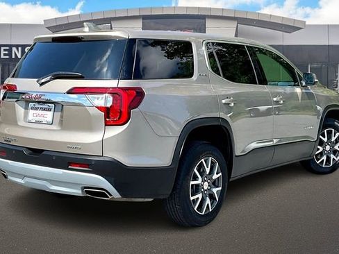 Certified 2023 GMC Acadia SLE image 2