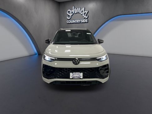 New 2026 Volkswagen Tiguan SE R-Line AWD/4WD image 7