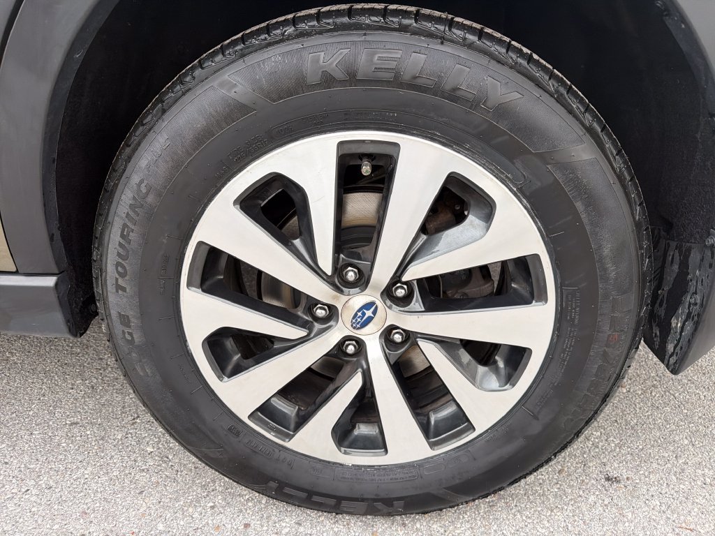 Used 2024 Subaru Outback Premium AWD/4WD image 12