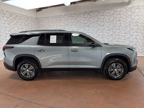 Used 2024 Chevrolet Traverse LT w/ Trailering Package image 8