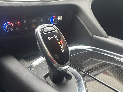 Used 2020 Buick Enclave Avenir w/ Avenir Technology Package image 23