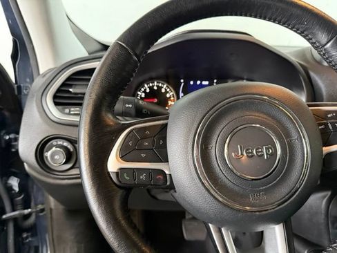 Used 2020 Jeep Renegade Latitude w/ Cold Weather Group AWD/4WD image 15
