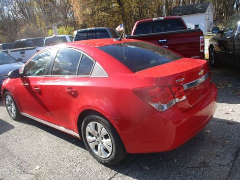 Used 2014 Chevrolet Cruze LS image 5