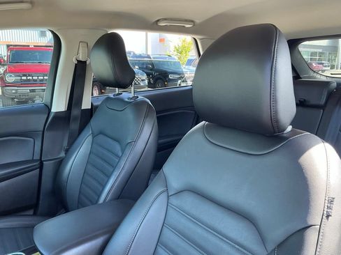 Used 2018 Ford Edge SEL w/ Equipment Group 201A FWD image 29